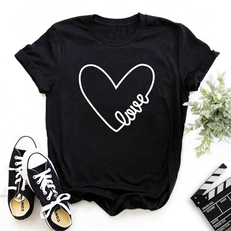 

Lovely Leisure Heart Black T-shirt