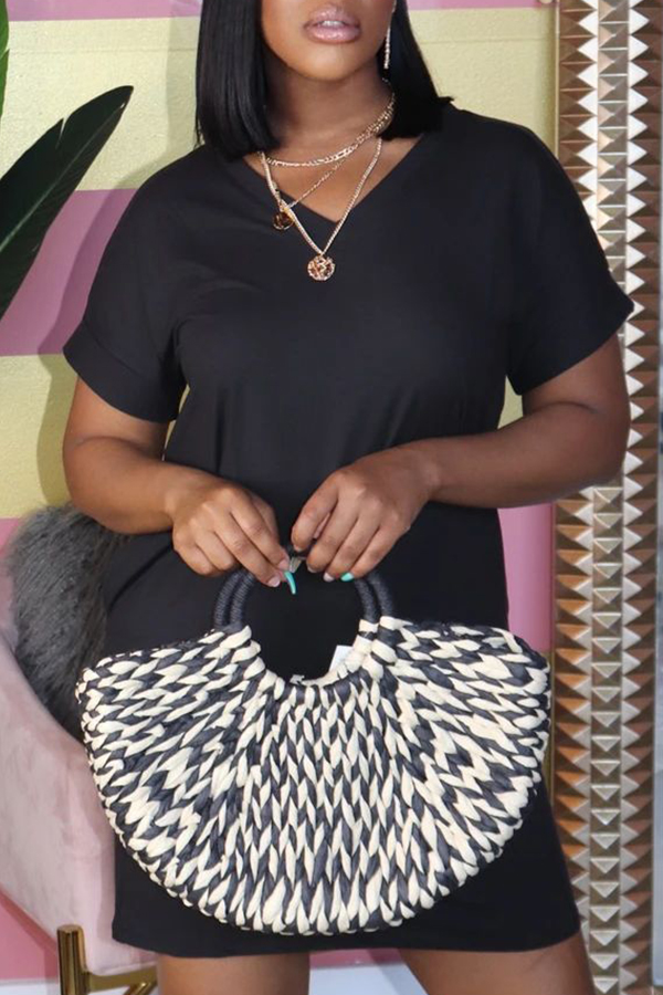 

Lovely Casual V Neck Basic Black Mini Plus Size Dress