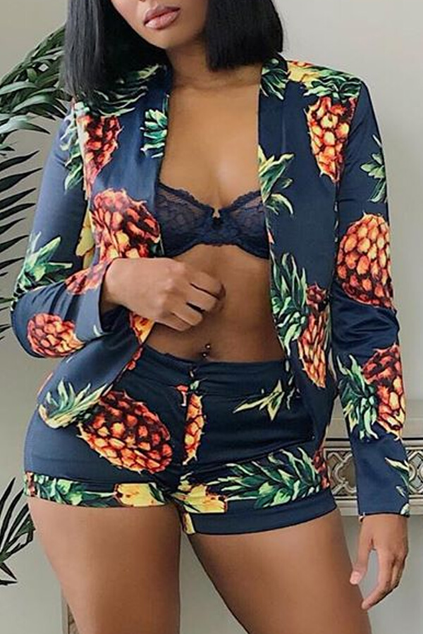 

Lovely Trendy Pineapple Print Black Two-piece Shorts Set