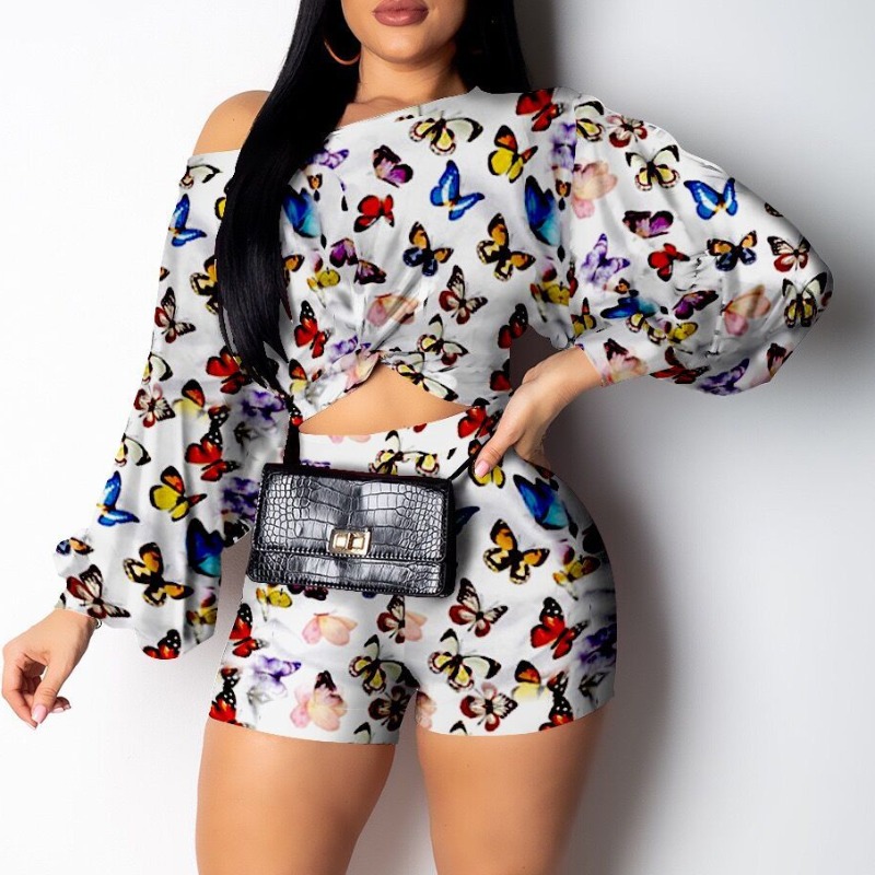 

Lovely Leisure Butterfly Print White Two-piece Shorts Set