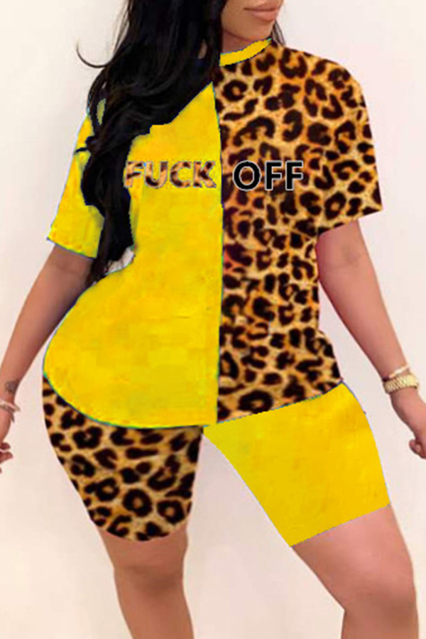 

Lovely Casual Patchwork Yellow Plus Size Two-piece Shorts Set