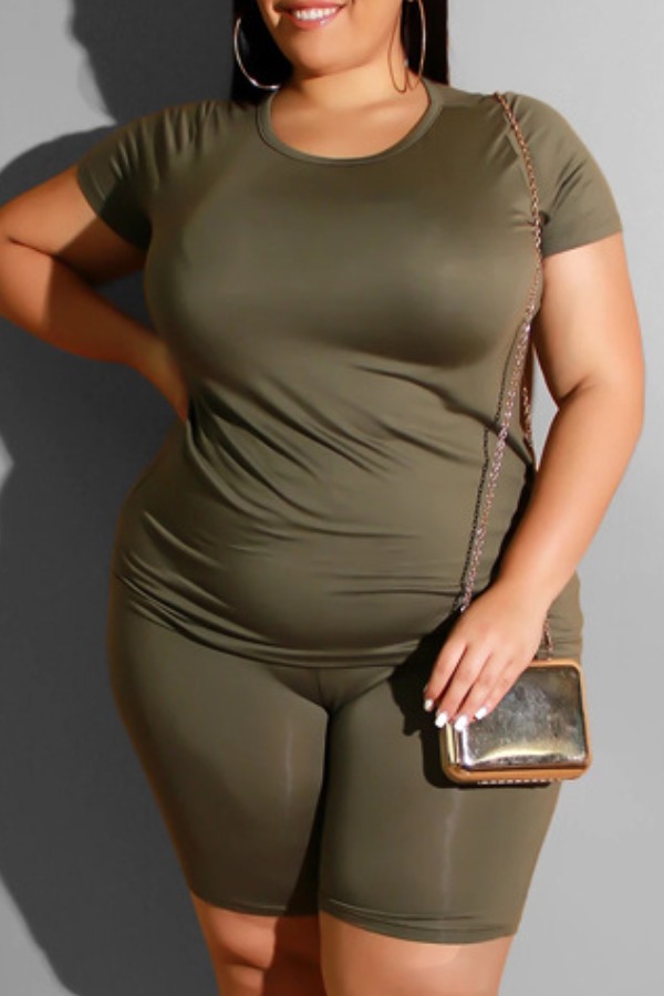 

Lovely Casual Basic Army Green Plus Size Two-piece Shorts Set