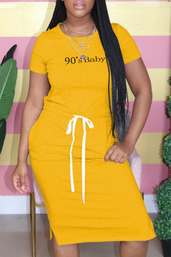 

Lovely Leisure Letter Print Yellow Knee Length Dress