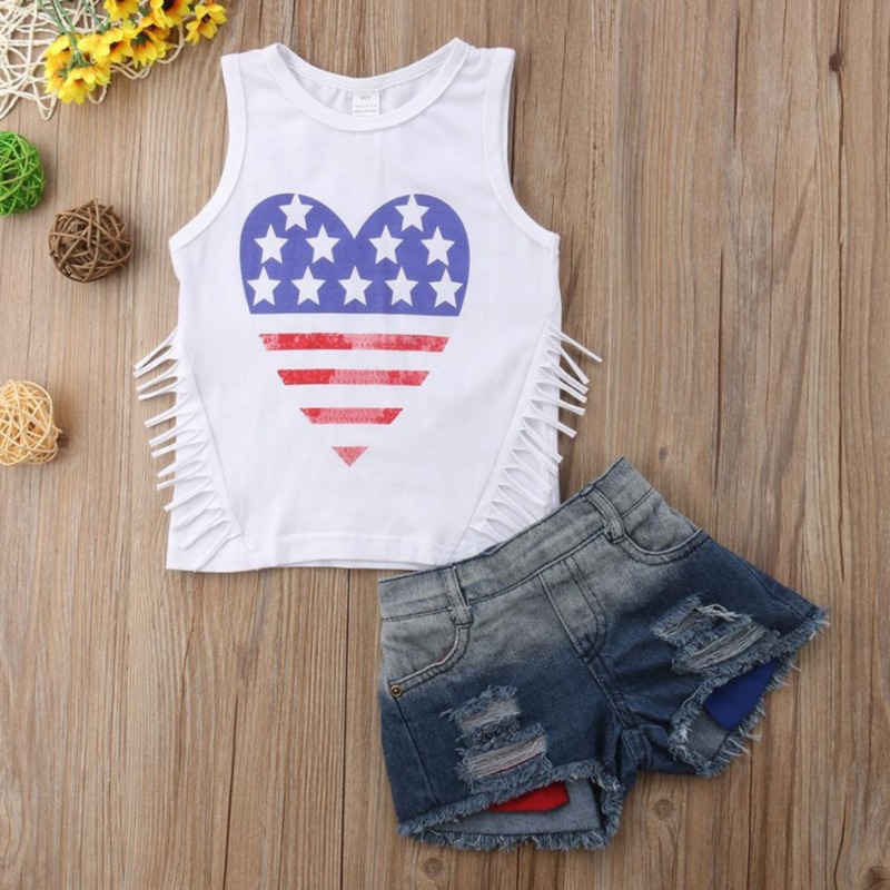 

Lovely Casual Heart White Girl Two-piece Shorts Set