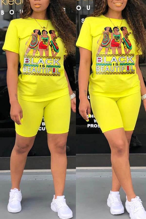 

Lovely Casual Print Yellow Two-piece Shorts Set