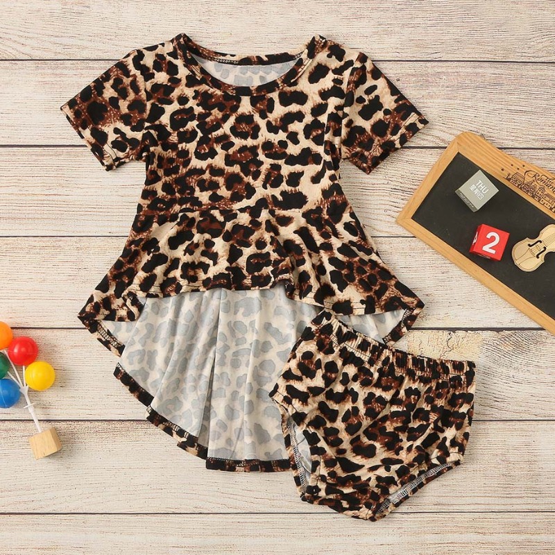 

Lovely Trendy Leopard Print Girl Two-piece Shorts Set