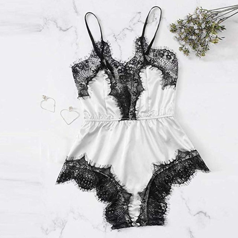 

Lovely Sexy Lace Hem White Sleepwear