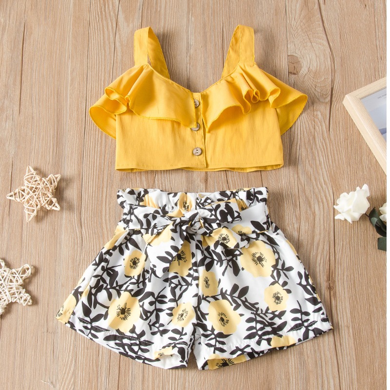 

Lovely Sweet Print Yellow Girl Two-piece Shorts Set