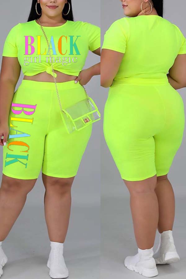 

Lovely Casual Letter Print Green Plus Size Two-piece Shorts Set