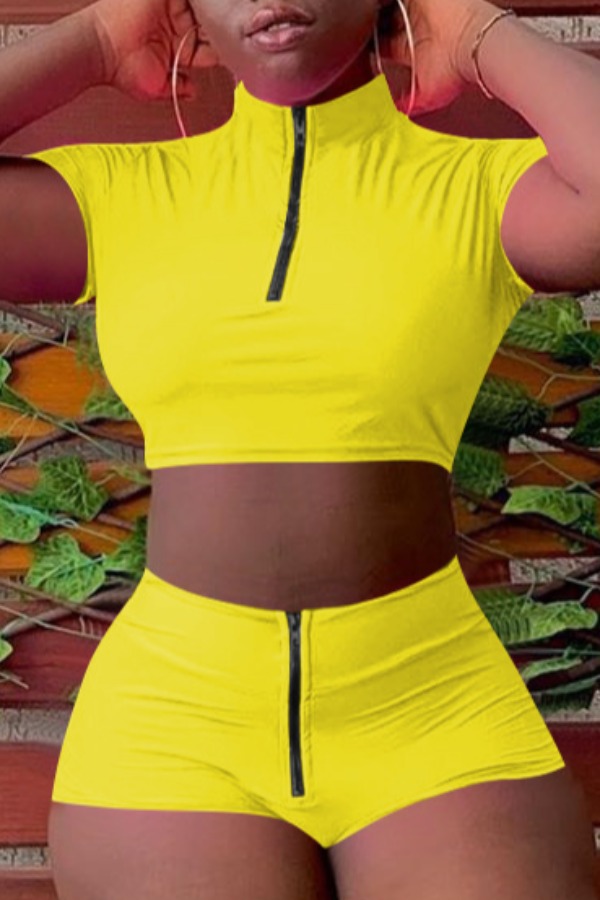 

lovely Sportswear Zipper Design Yellow Two-piece Shorts Set