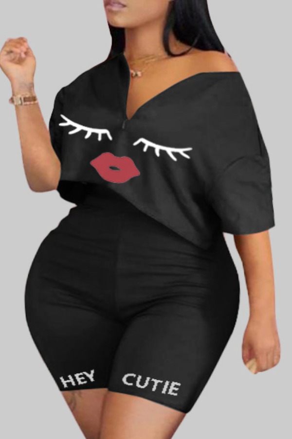 

Lovely Casual Print Black Plus Size Two-piece Shorts Set