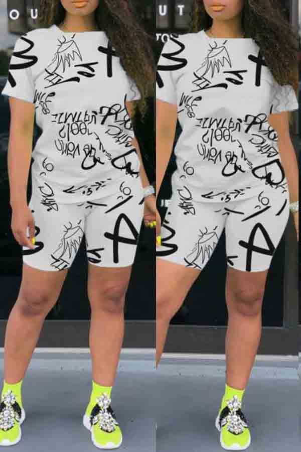 

lovely Casual O Neck Letter Print White Two-piece Shorts Set