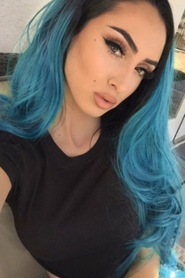 

lovely Stylish Long Curly Blue Wigs