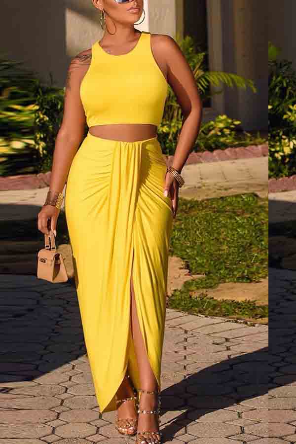 

lovely Casual Fold Design Yellow Two-piece Skirt Set