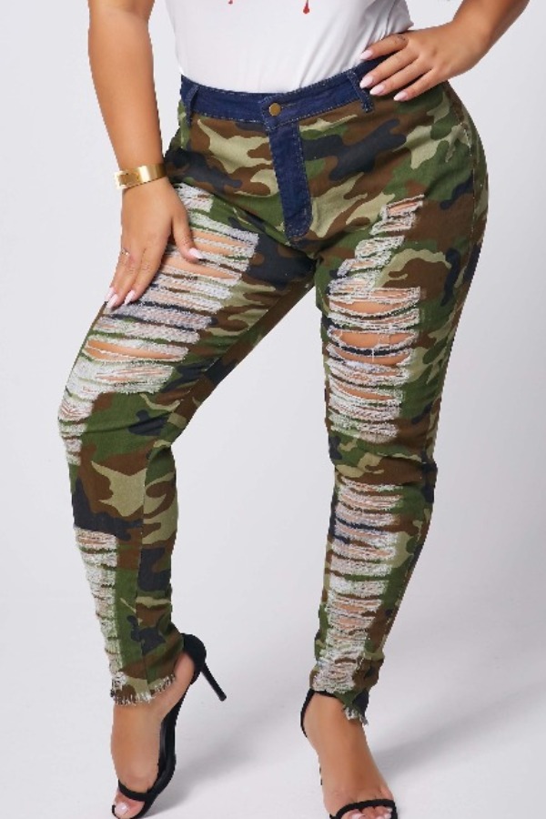 

lovely Casual Camo Print Broken Holes Plus Size Jeans