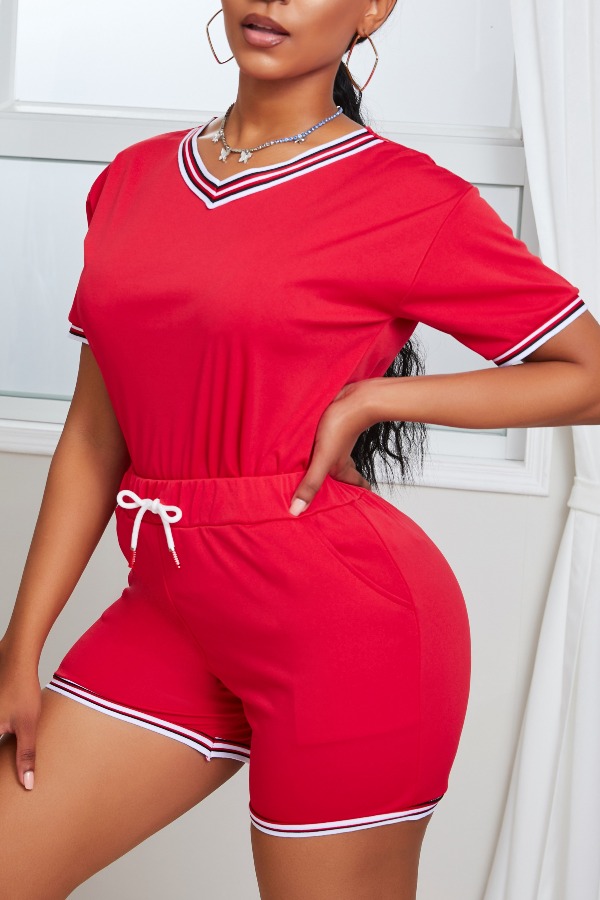 

lovely Casual V Neck Patchwork Red Two-piece Shorts Set