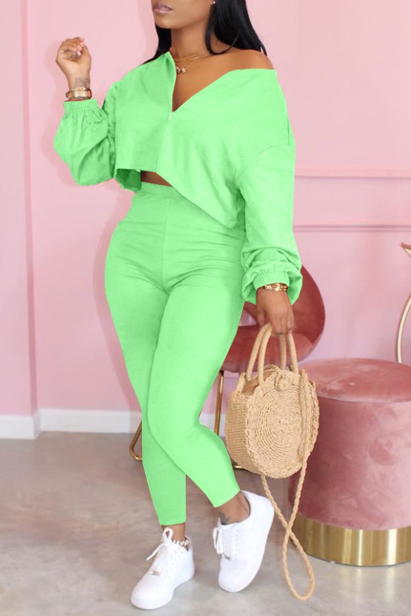 

Lovely Casual Zipper Design Green Two Piece Pants Set