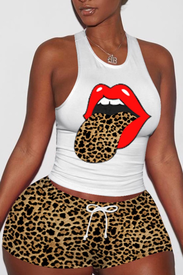 

lovely Sportswear Leopard Print Plus Size Two-piece Shorts Set