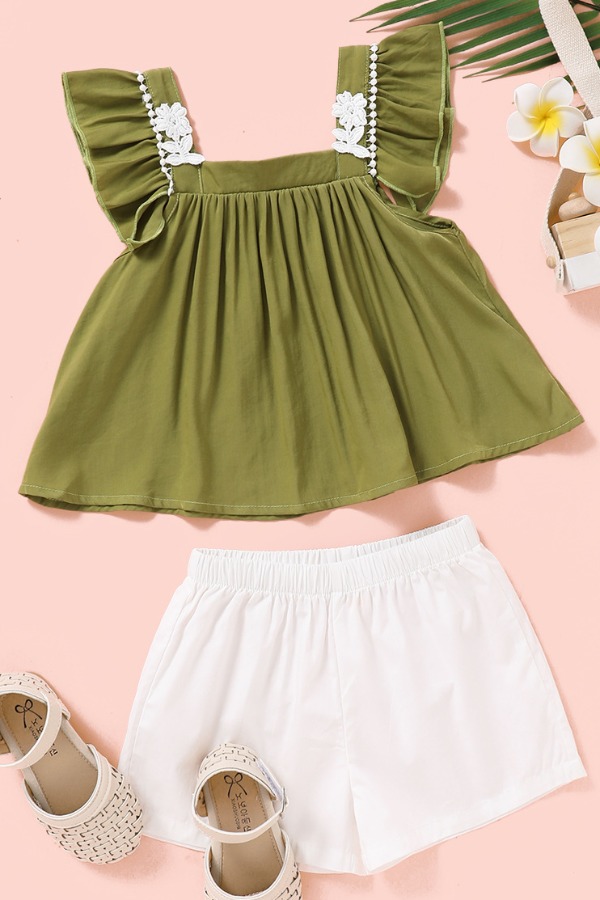 

lovely Casual Fold Design Green Girl Two-piece Shorts Set