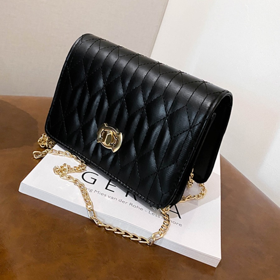 

lovely Stylish Chain Strap Black Messenger Bag