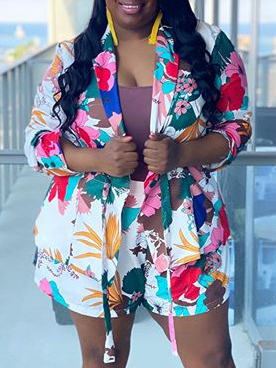 

Lovely Stylish Plants Print White Plus Size Two-piece Shorts Set