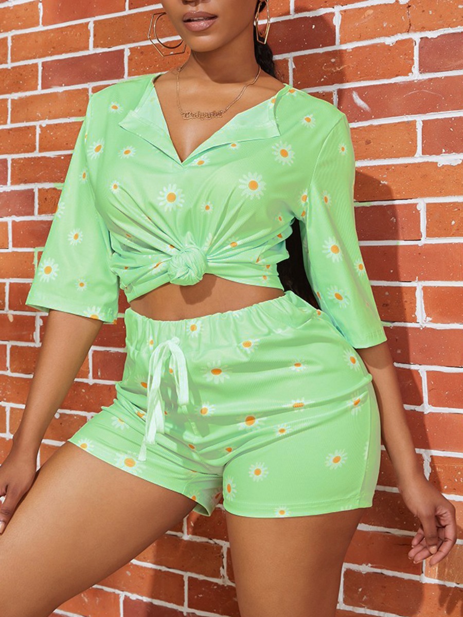 

lovely Trendy Floral Print Green Two Piece Shorts Set