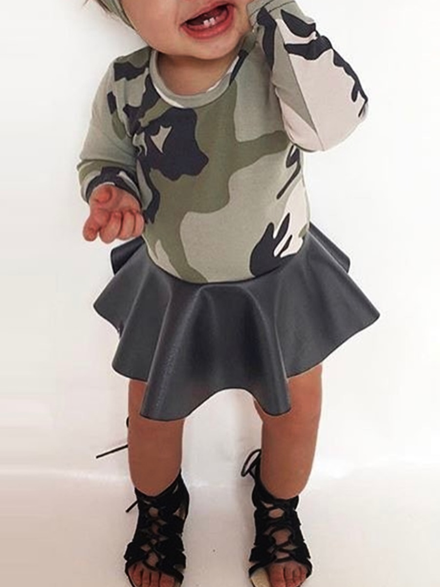 

lovely Casual O Neck Camo Print Girl Two-piece Skirt Set
