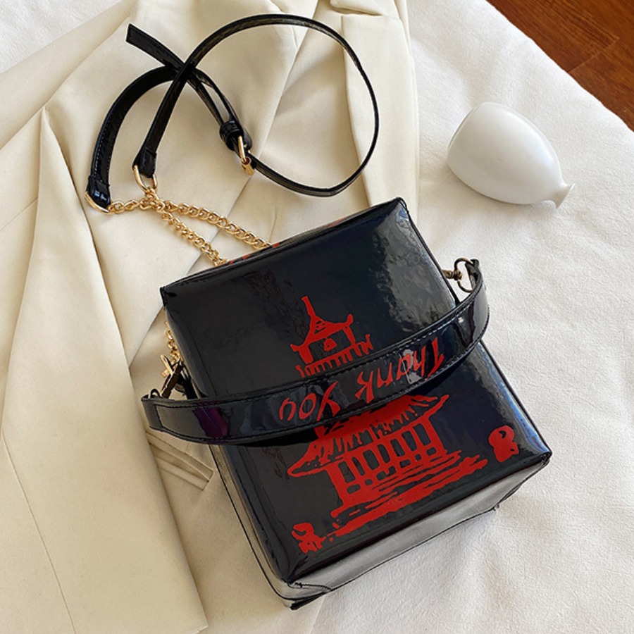 

Lovely Street Letter Print Chain Strap Black Crossbody Bag