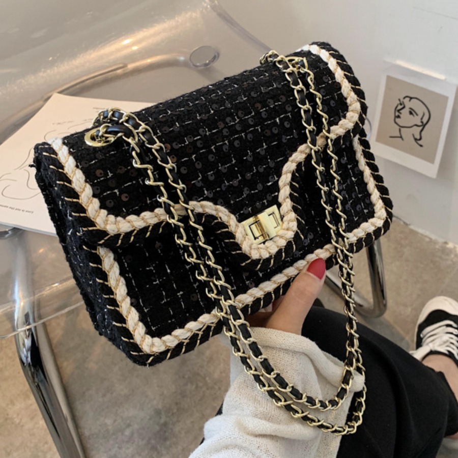 

lovely Chic Chain Strap Black Crossbody Bag