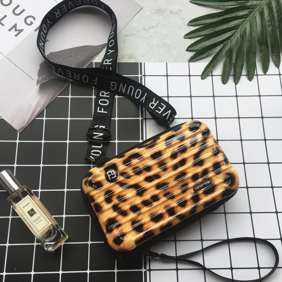 

lovely Stylish Leopard Print Makeup Bag