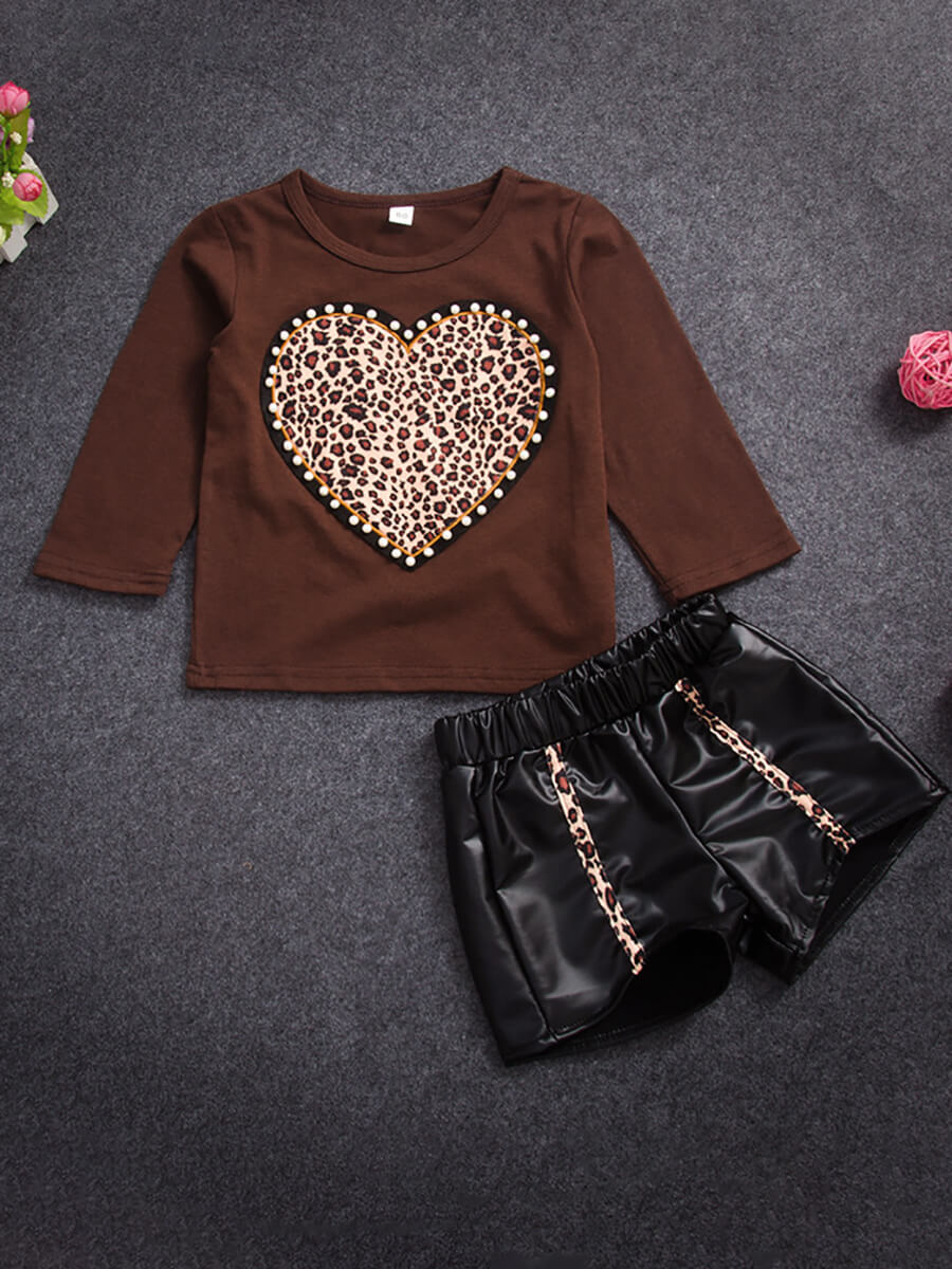 

Lovely Casual O Neck Heart Print Coffee Girl Two-piece Shorts Set