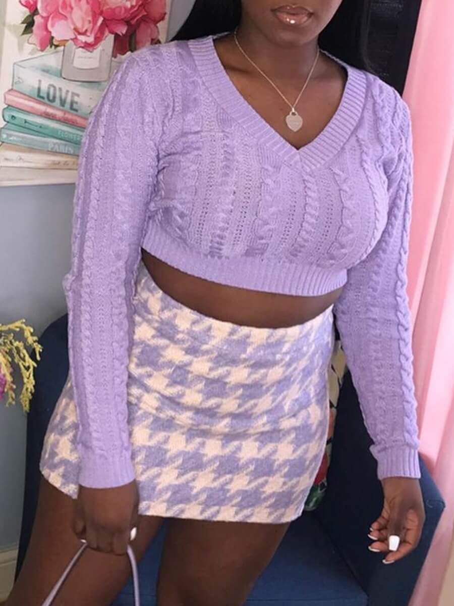 

Lovely Street V Neck Purple Short Sweater