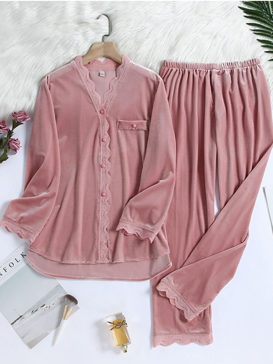 

Lovely Trendy V Neck Lace Buttons Design Pink Sleepwear
