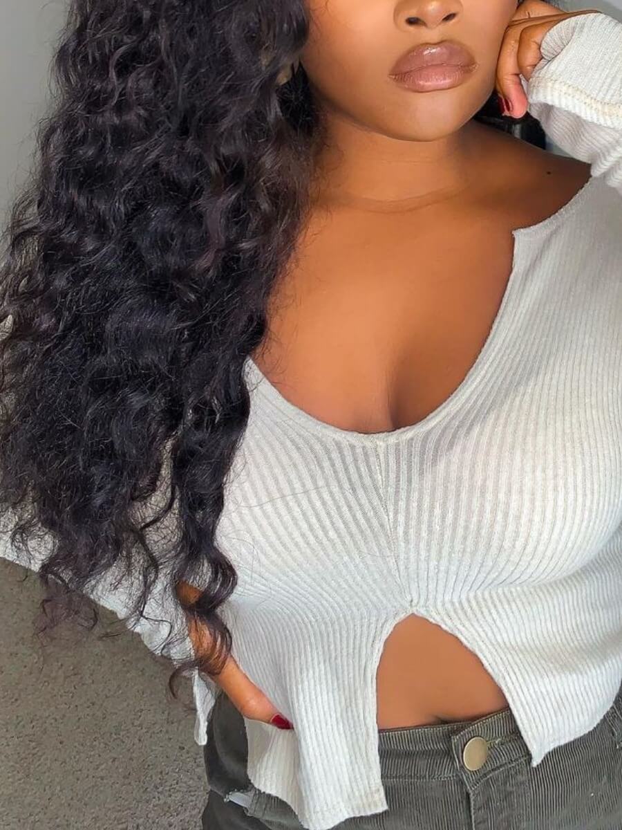 

Lovely Street Front Slit White T-shirt