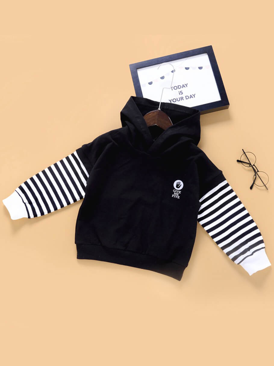 

Lovely Casual Hooded Collar Print Patchwork Black Boy Hoodie