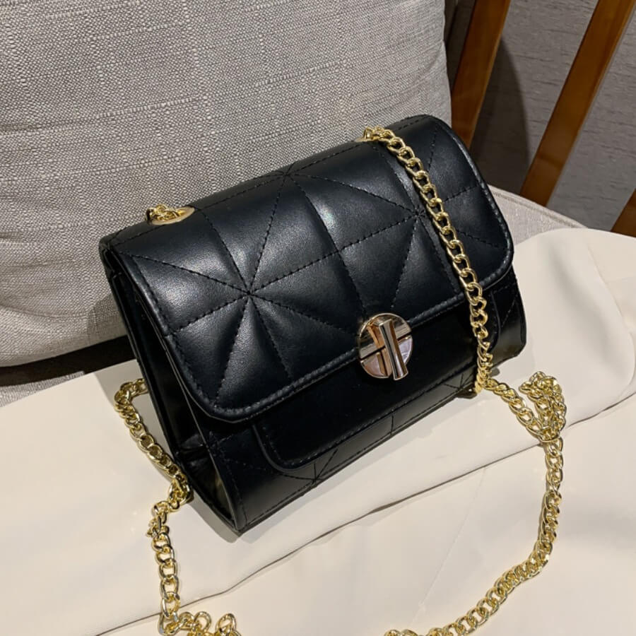 

Lovely Trendy Chain Strap Black Crossbody Bag
