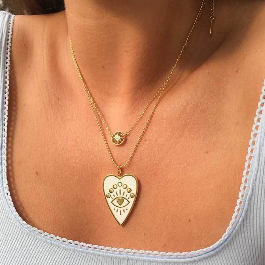 

Lovely Stylish Heart White Necklace