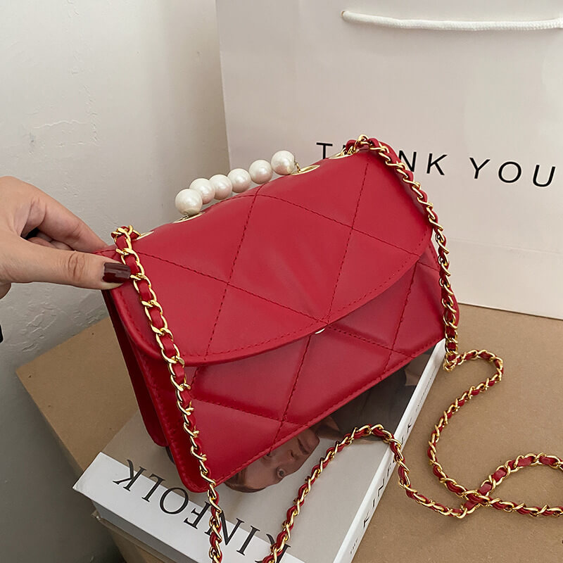 

Lovely Trendy Chain Strap Red Crossbody Bag