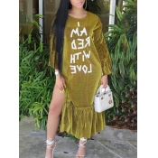 Lovely Trendy O Neck Letter Print Fold Design Gold