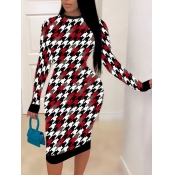 Lovely Casual O Neck Plaid Print Red Mid Calf Dres