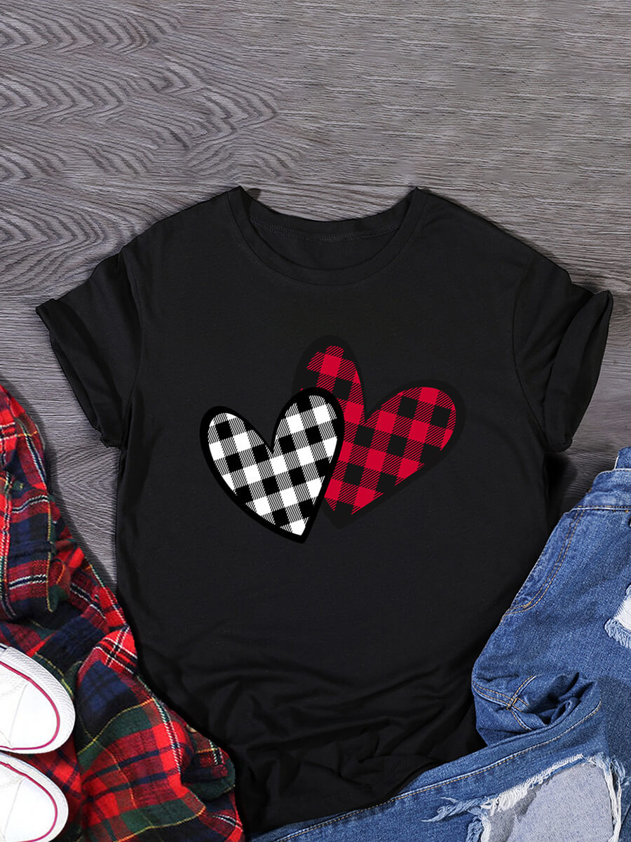 

Lovely Plus Size Casual O Neck Plaid Heart-shaped Print Black T-shirt