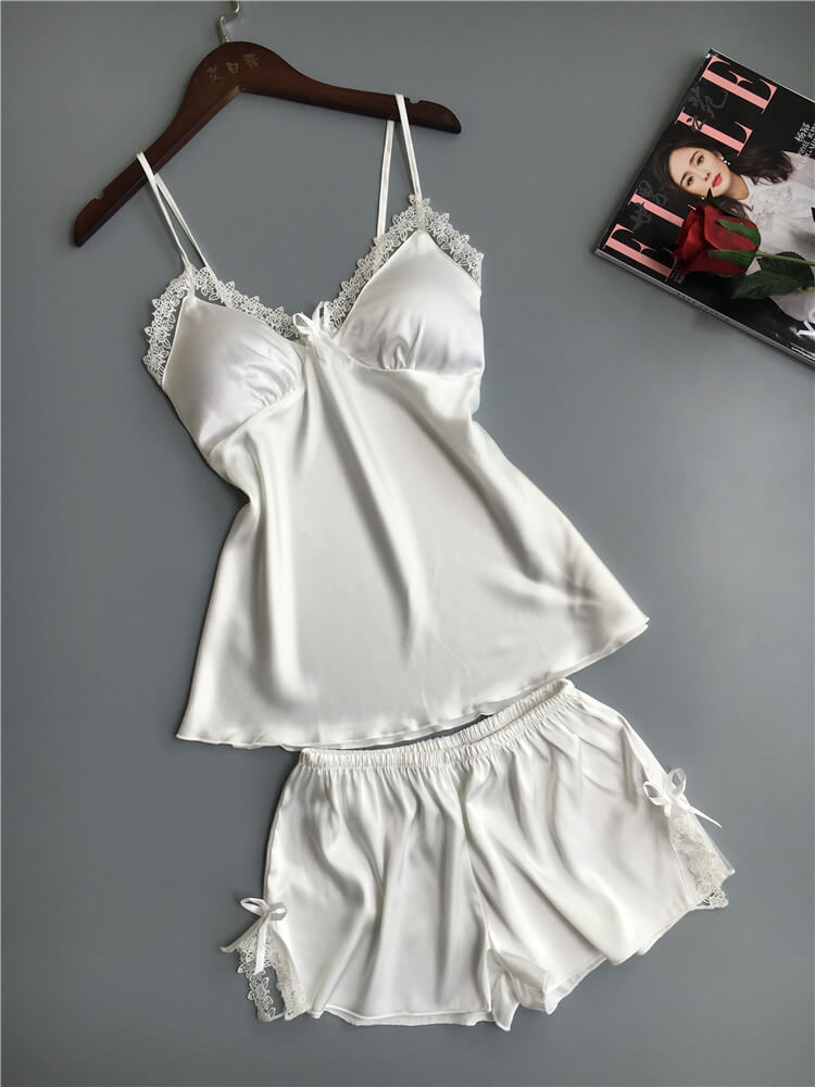 

Lovely Casual Lace Patchwork White Sleepwear