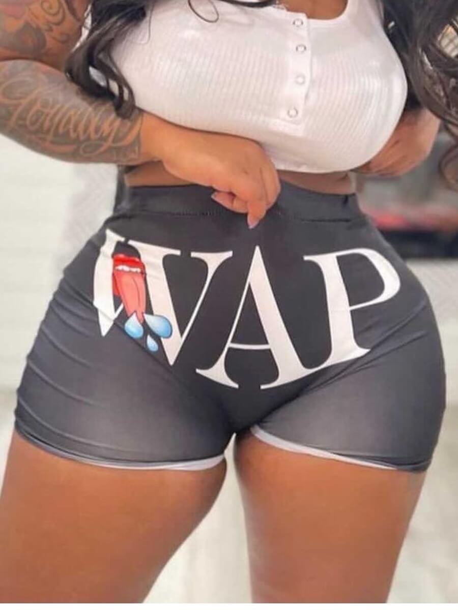 LW Sweet Lip Letter Print Black Shorts