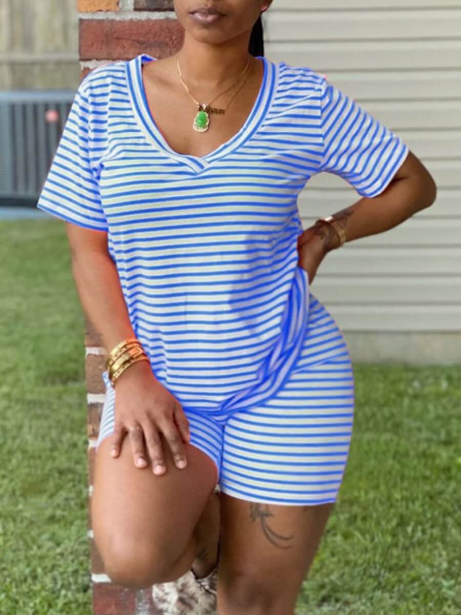 

Lovely Casual V Neck Striped Loose Blue Plus Size Two-piece Shorts Set