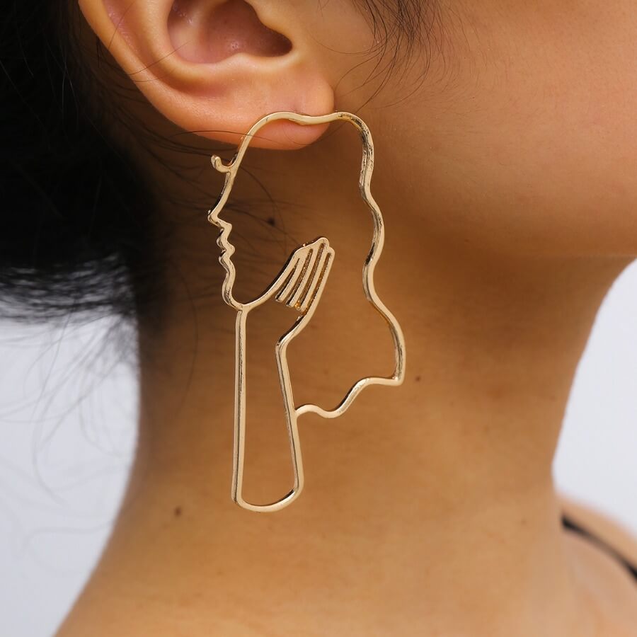

Lovely Chic Asymmetrical Gold Earring