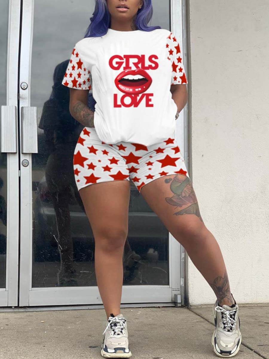 

Lovely Sweet Star Lip Letter Print White Plus Size Two-piece Shorts Set
