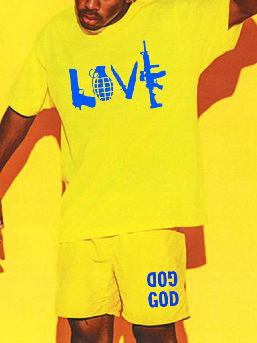 

Lovely Street Gun Letter Print Yellow Men Two Piece Shorts Set
