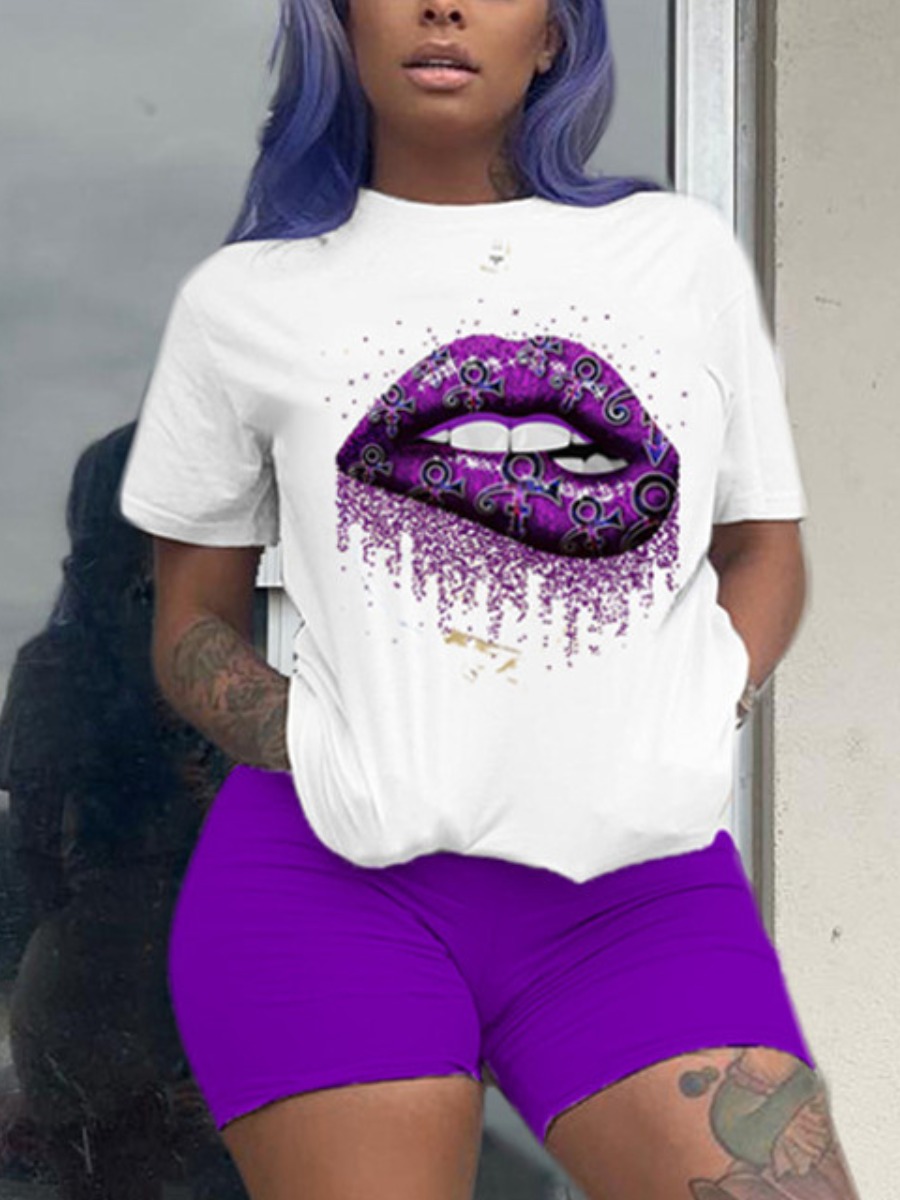 

Lovely Street O Neck Lip Print Purple Plus Size Two-piece Shorts Set