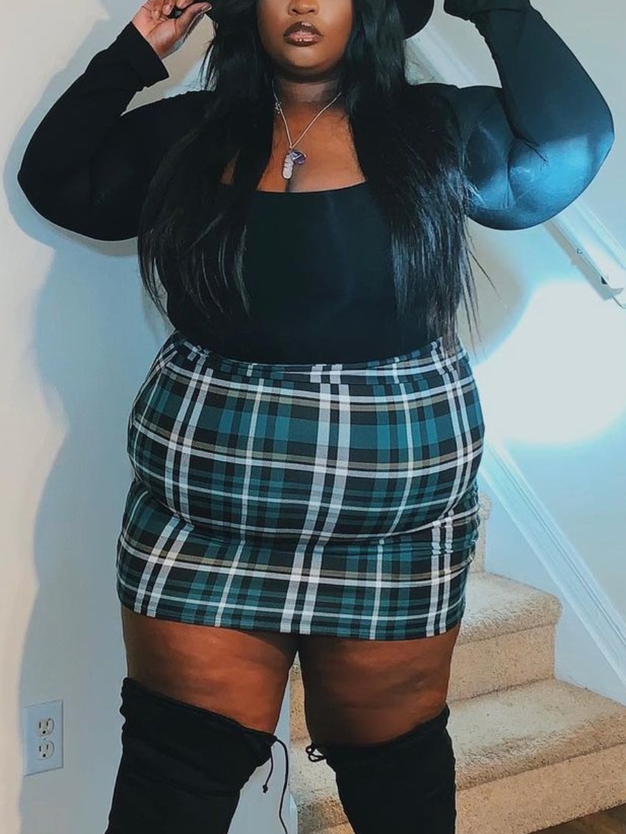 

Lovely Plus Size Casual U Neck Plaid Print Black Two-piece Skirt Set