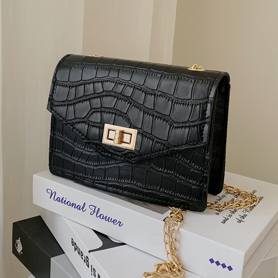 

Lovely Casual Chain Strap Black Crossbody Bag